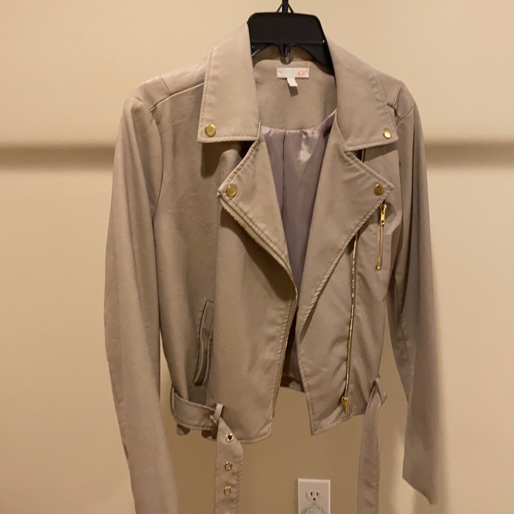 Beige leather jacket L